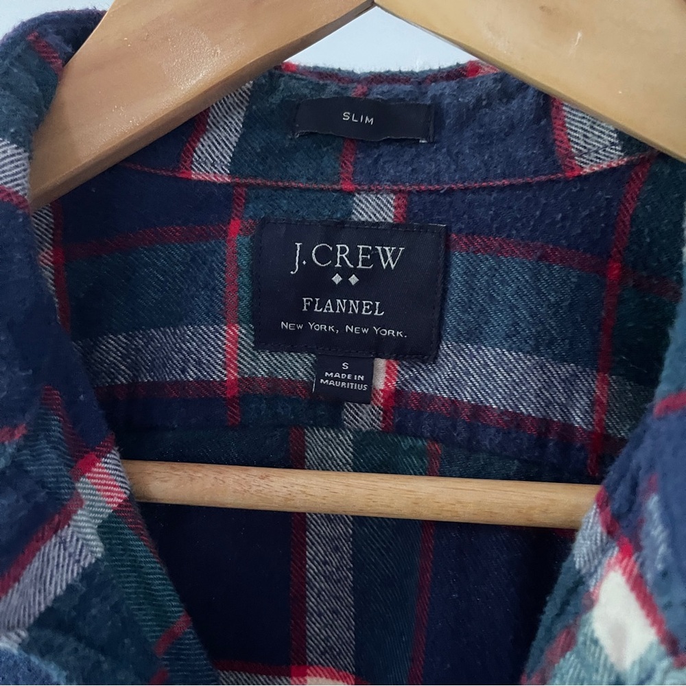 J. Crew Men's Flannel Plaid Shirt - Picture 3 of 5